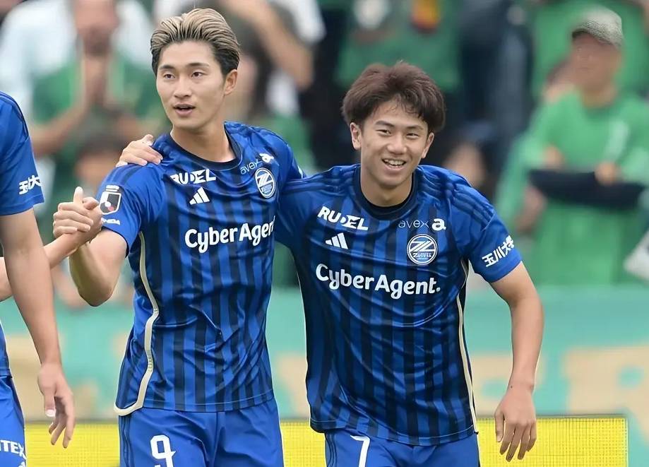 关于鹿岛鹿角精彩表现，轻松战胜对手的信息