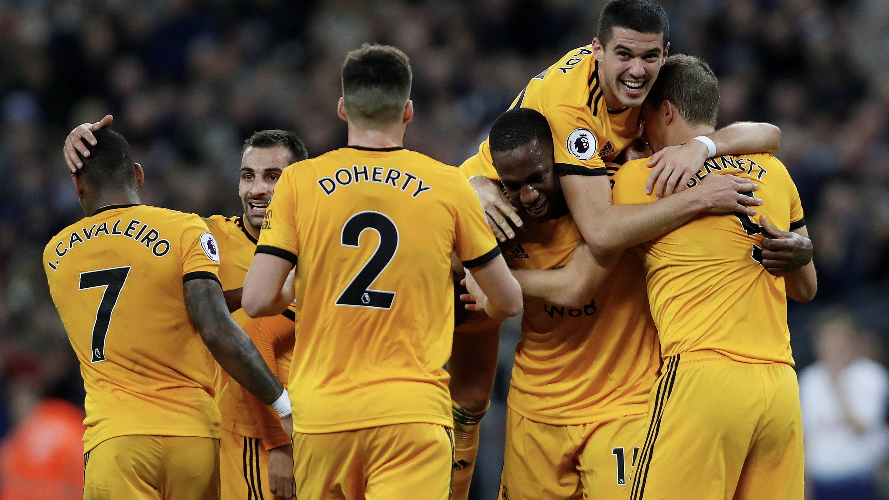 关于足球比赛深情陆上,精彩表演瞩目惊艳的信息 关于足球比赛深情陆上,精彩表演瞩目惊艳的信息