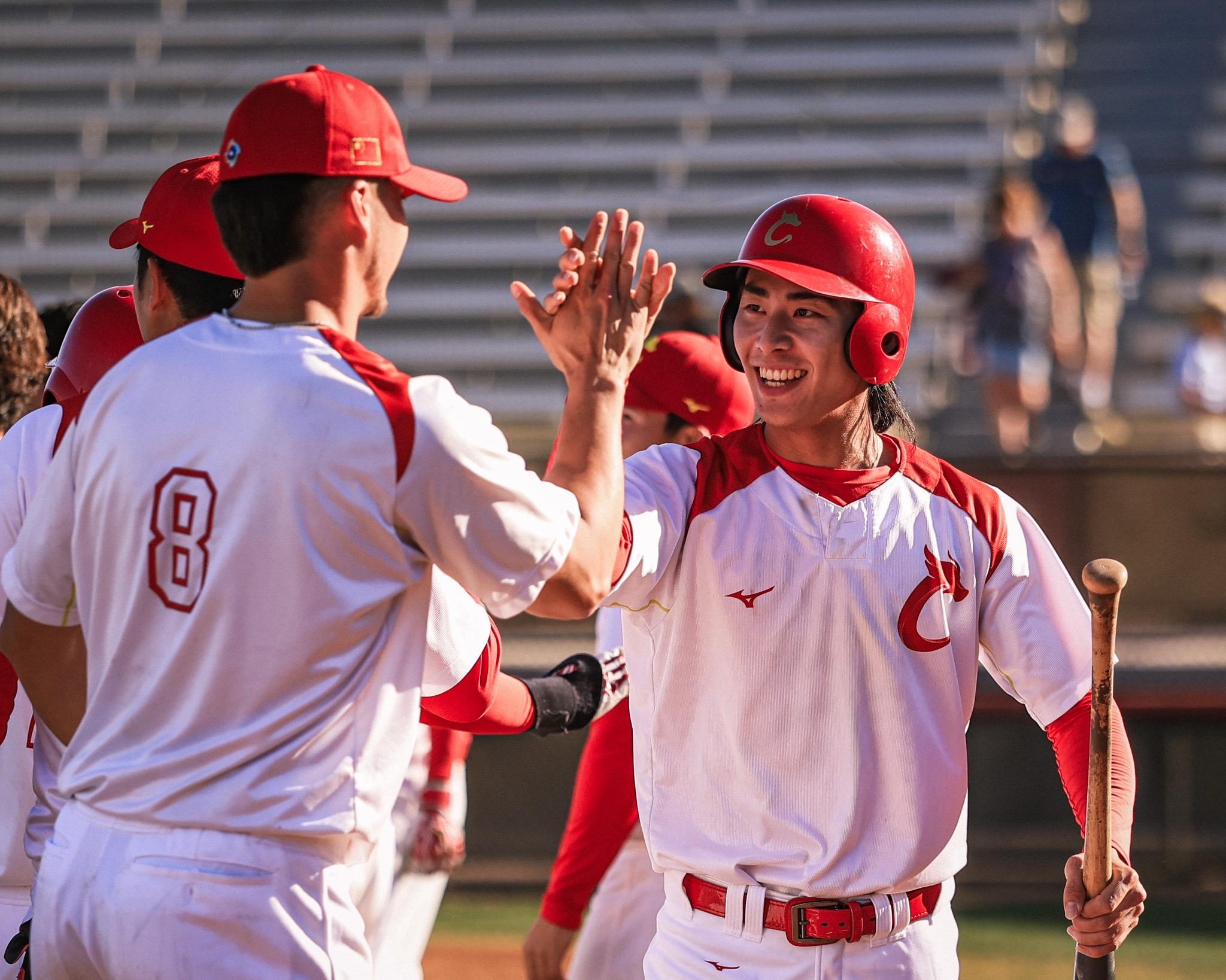 球星爆发！棒球赛场再现神级操作