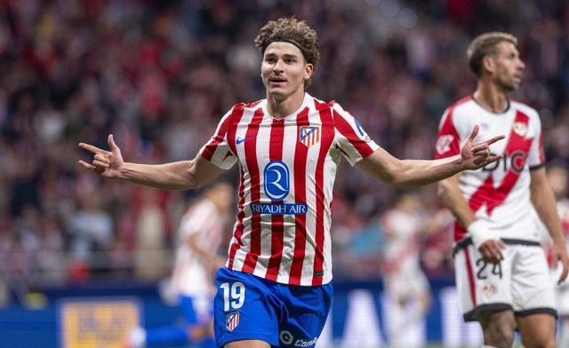 拜仁逆转曼城，阿尔瓦雷斯关键制胜