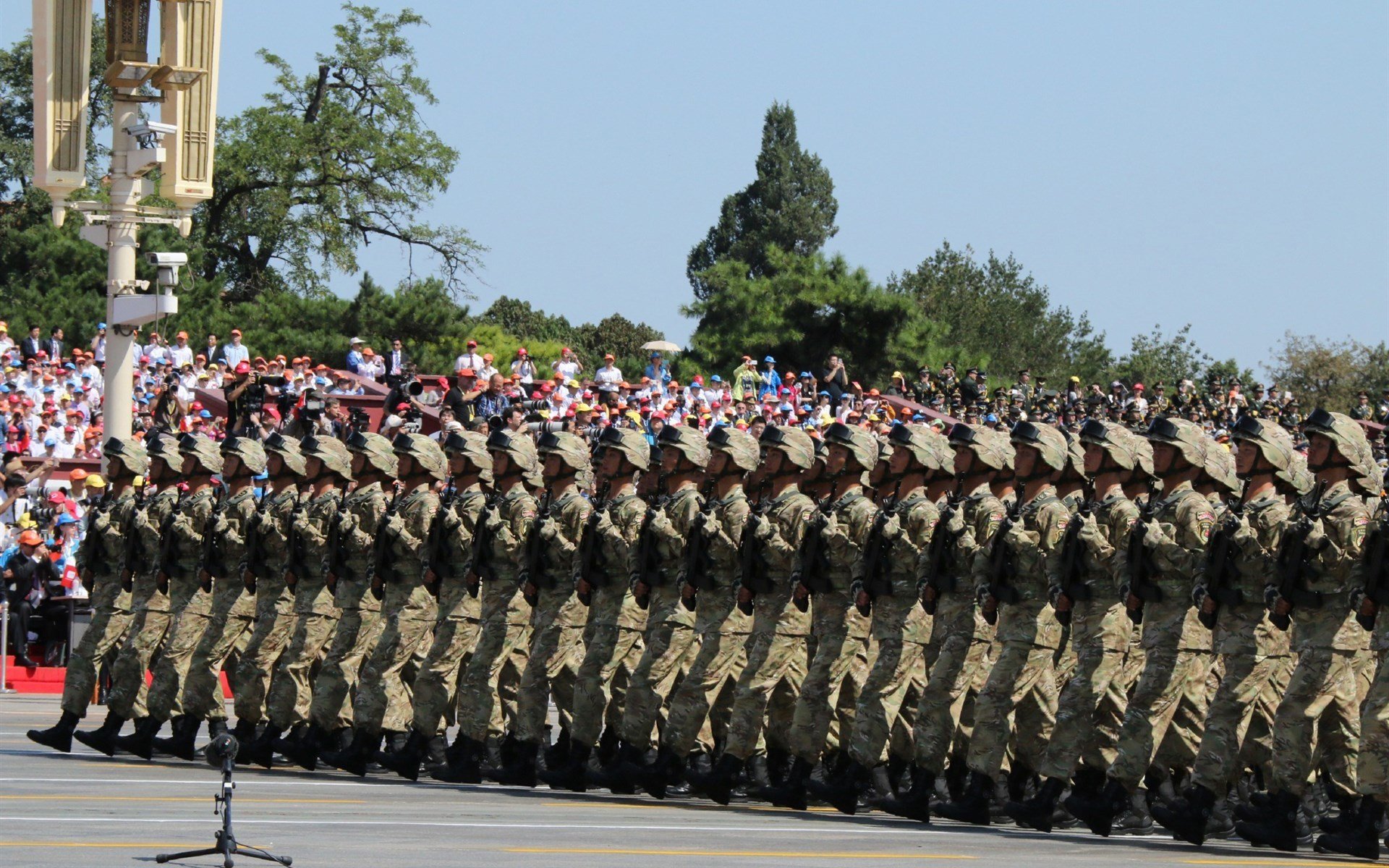 开云下载-绿茵场上的矛盾对决，内马尔惊艳四座，国际米兰封锁那不勒斯